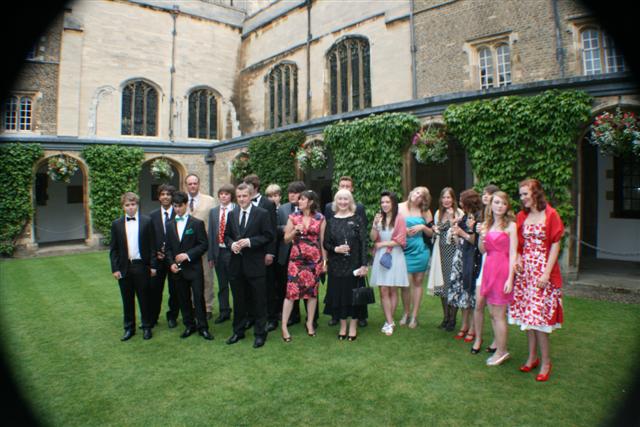 618x404 pixels (67K)